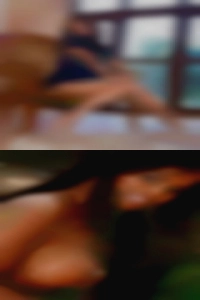 Washington women posing nude.
